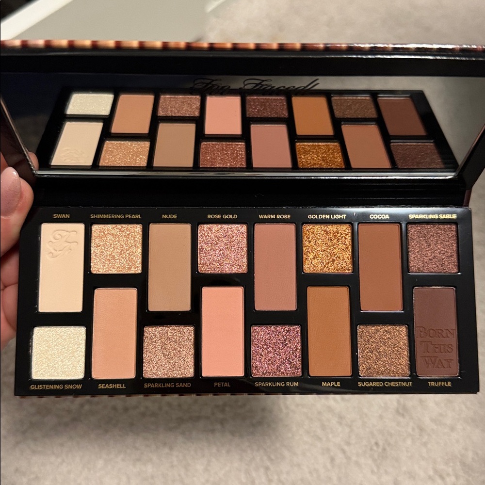 Too Faced Born This Way The Natural Nudes Palette